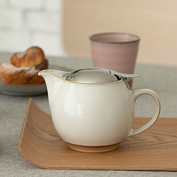 ZERO JAPAN Round Ceramic Teapot 15oz Natural White / by ZERO JAPAN