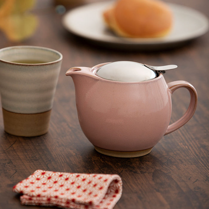ZERO JAPAN Round Ceramic Teapot 15oz Sakura Pink / by ZERO JAPAN